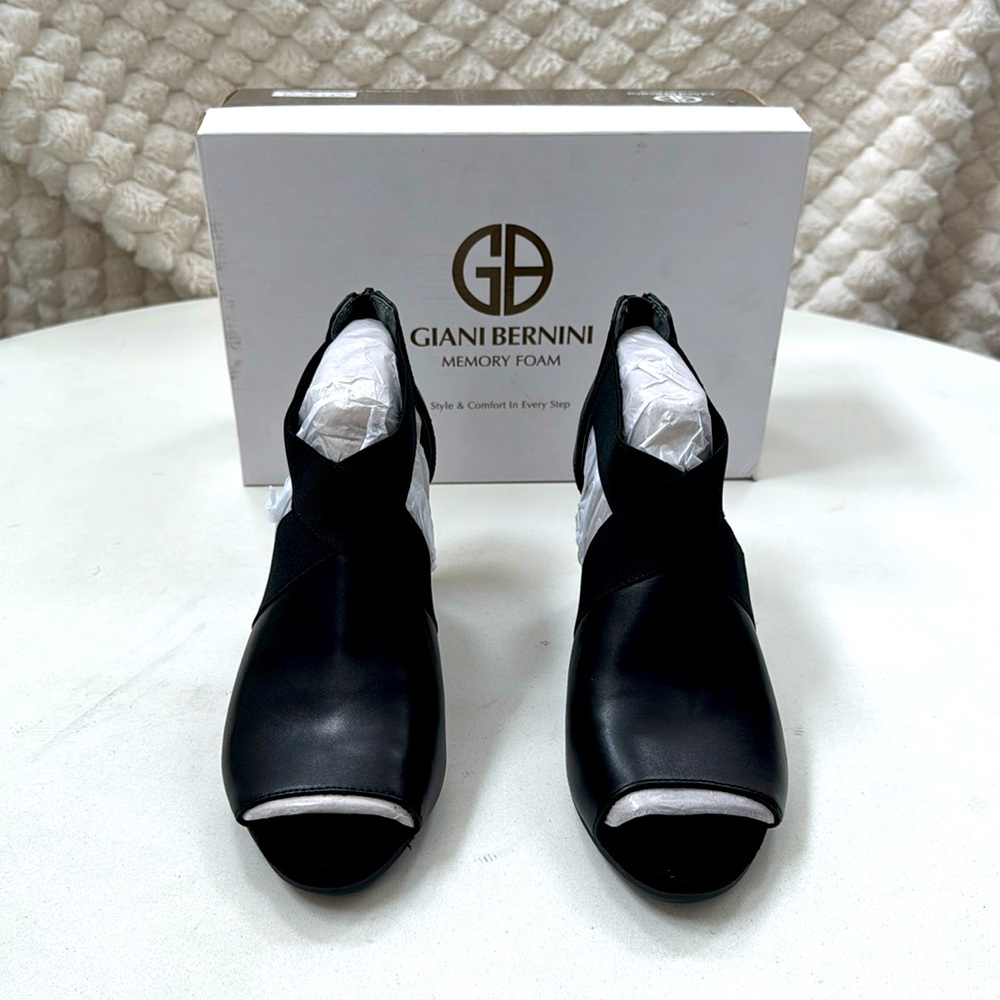 Giani Bernini black heels